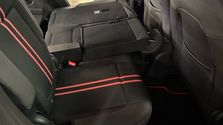 Vauxhall Crossland 1.2 Turbo SRi Nav 5dr Petrol Hatchback